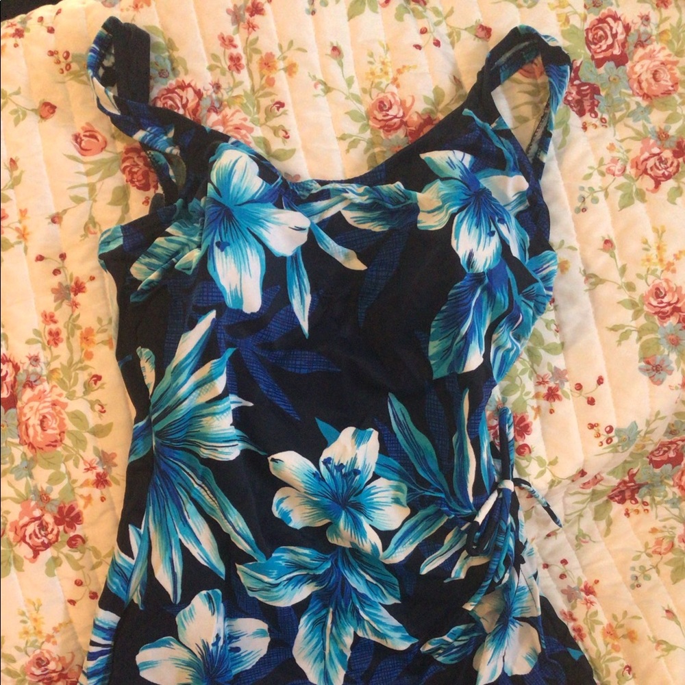 Blue Floral M (8-10) White Stag Swimsuit 1 pc.